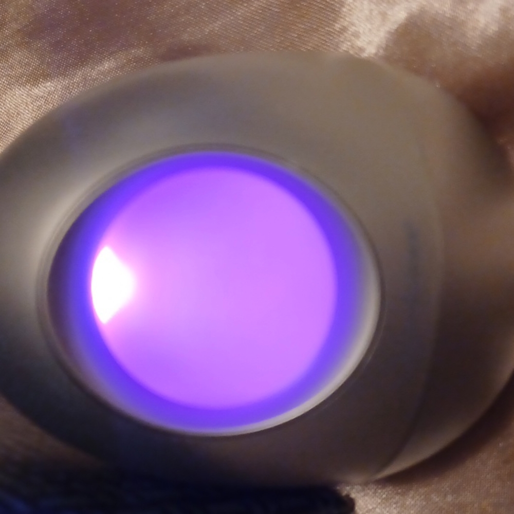 Brookstone ⏰️ clock. ELECTRONICS - Picture 3 of 8